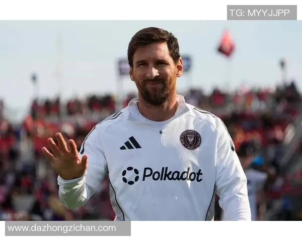 从面容到气质全面解析世界足球球星独特外貌特征与魅力展现