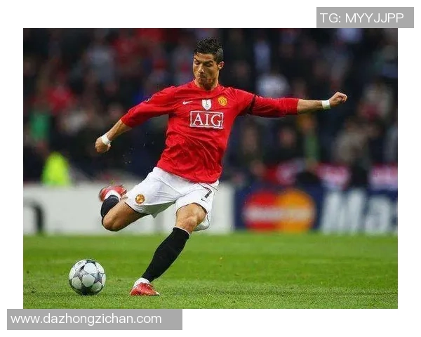 足球球星高效练腿秘诀全面解析助你提升力量速度与爆发力